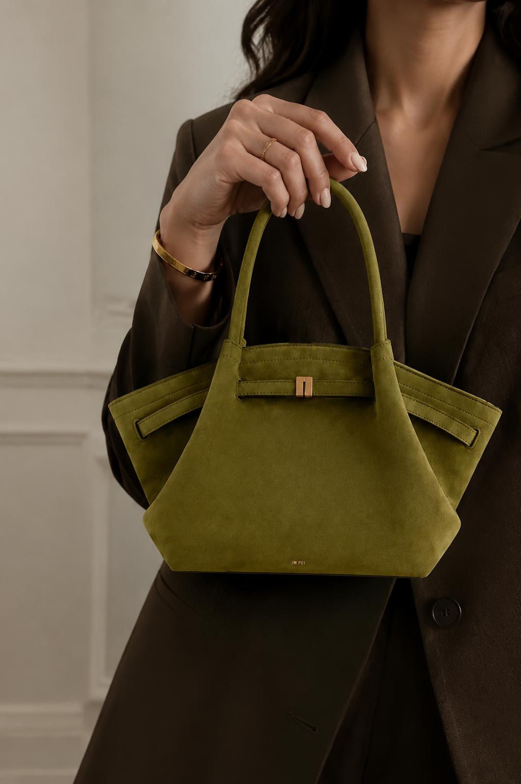 JW PEI -  Medium Hana Tote Bag حقيبة هانا المتوسطة